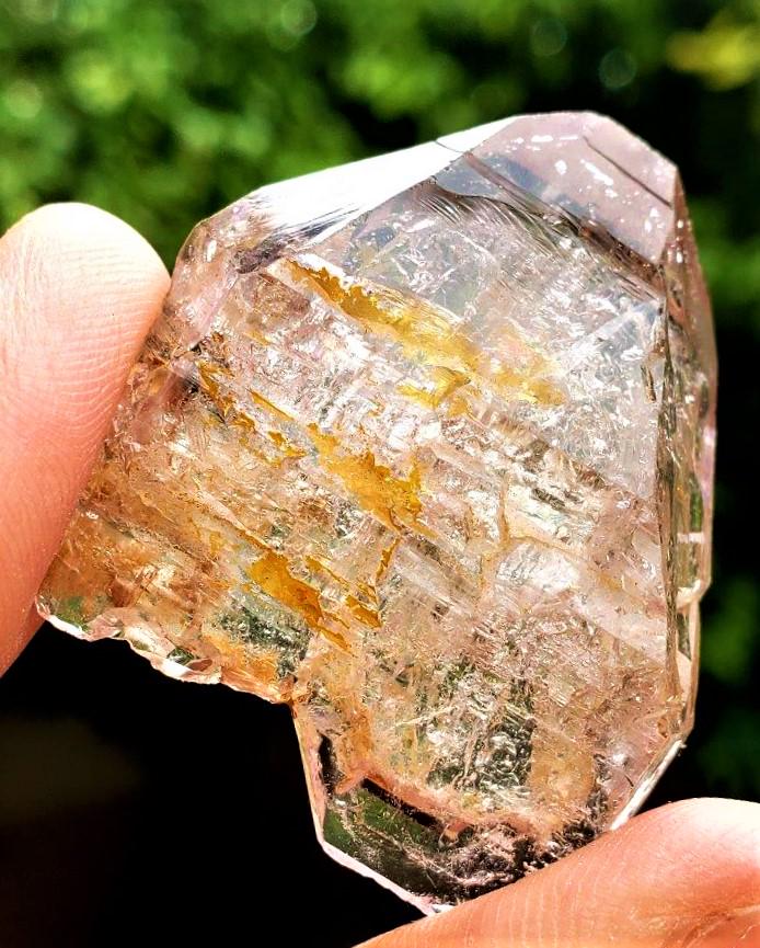 Terminated window Quartz Healing Crystal - 17 Grams (1 of 5)