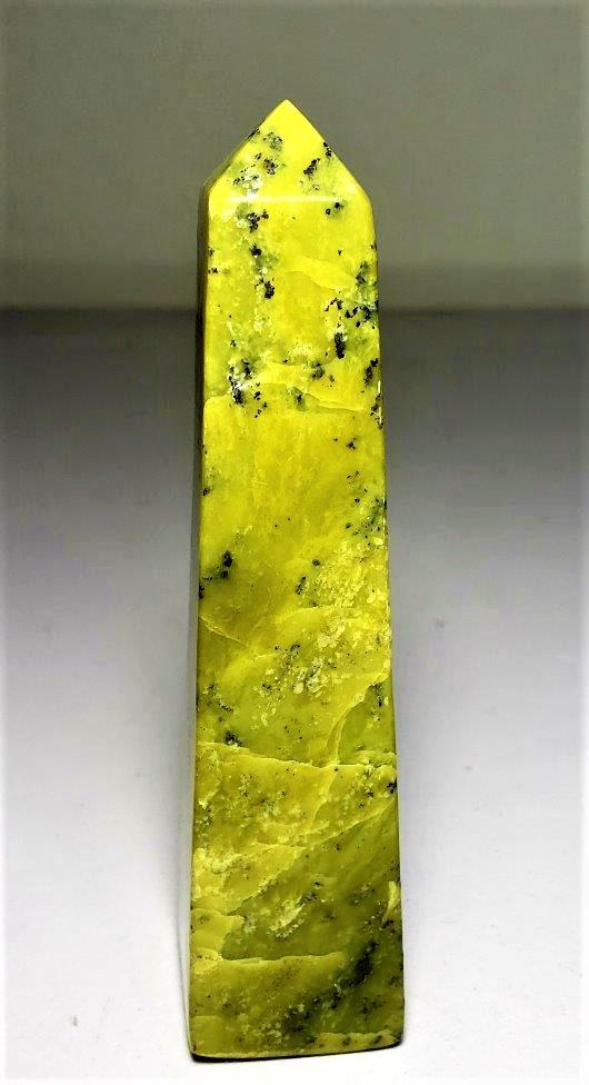 Natural Sarpentine Tower Pyramid -119.3 Grams (1 of 2)