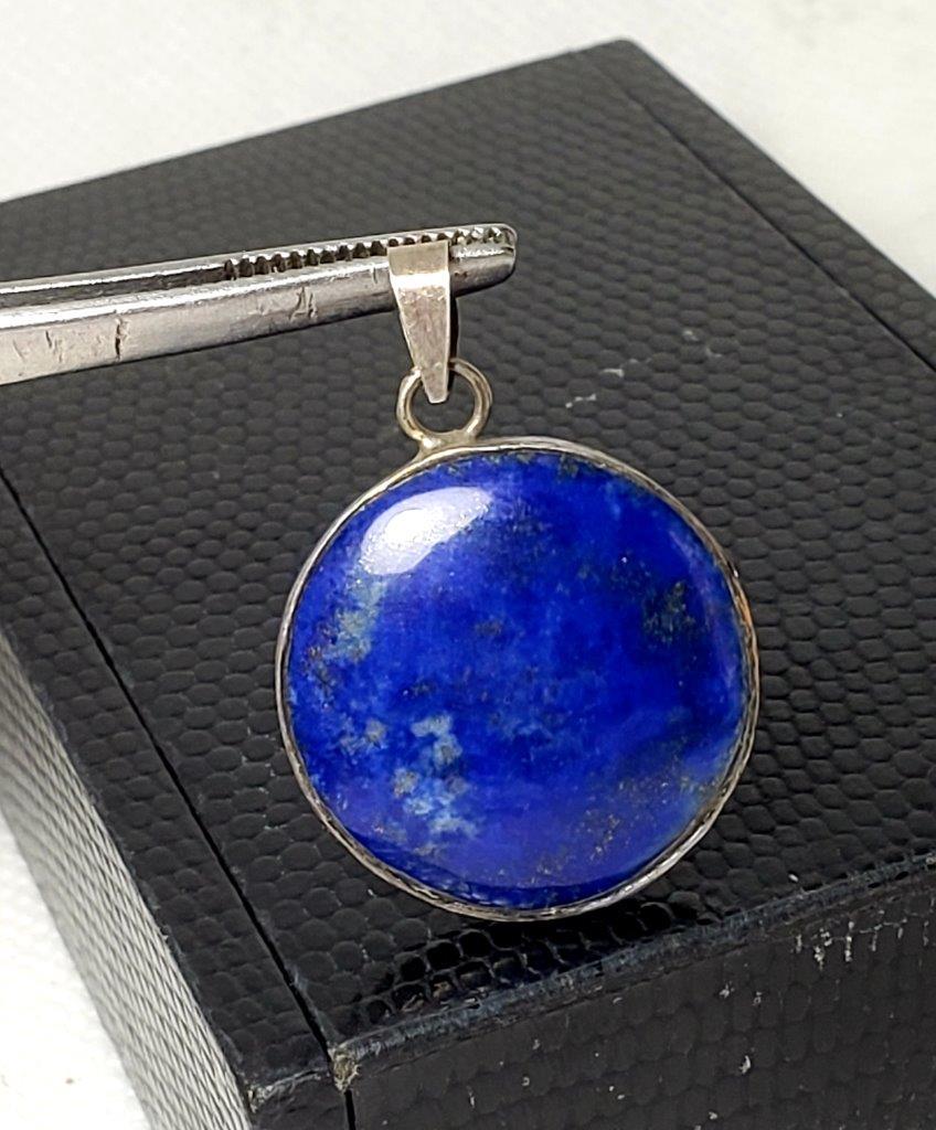 Sterling Silver Lapis Lazuli Pendant: Sterling Silver Lapis Lazuli Pendant - Surprise Gift - 25X25X5 mm: Flat-rate of $23.00 to anywhere.shipping rates are determined by Parcel weight and destination.5$ will be charged for each additional