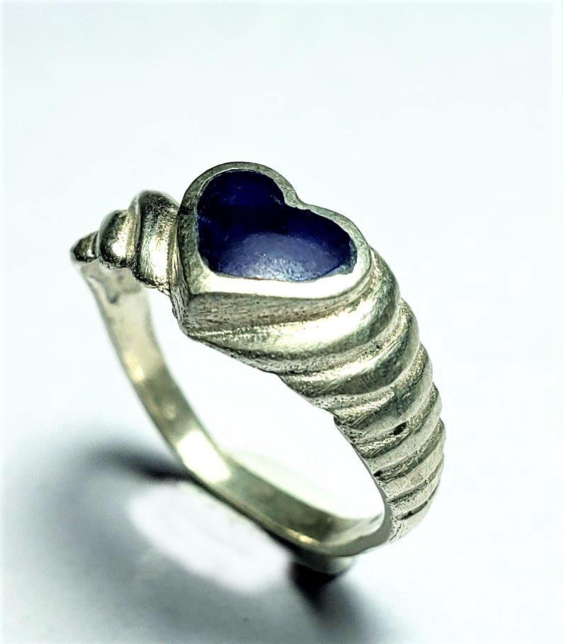 Sterling Silver Lapis Lazuli Heart Ring (1 of 2)
