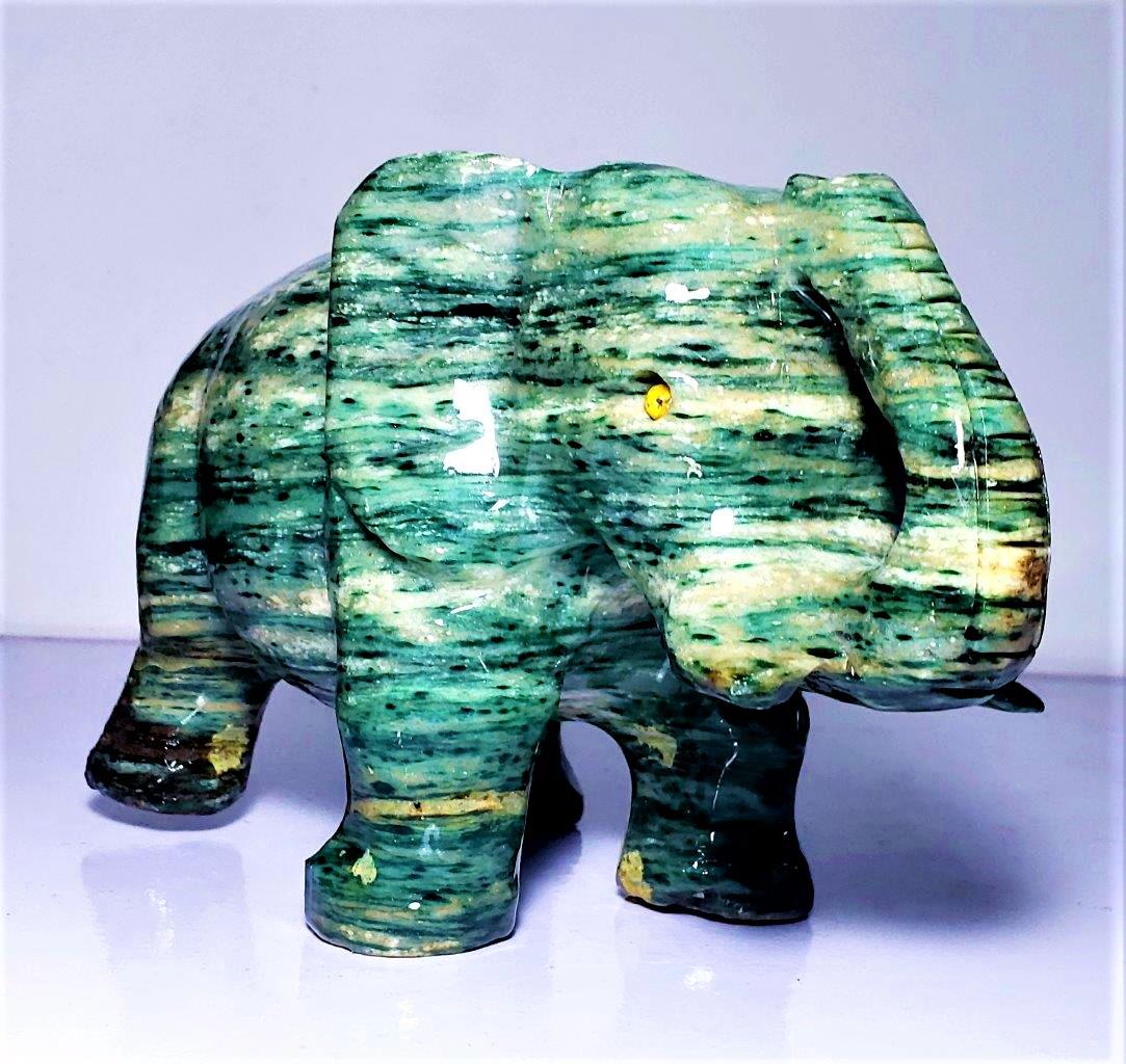 Hand Carved Aventurine Healing Elephant - 3.5 KG: Hand Carved Aventurine Healing Elephant - 3.5 KG - 210X95X130 mm: Flat-rate of $100.00 to anywhere.shipping rates are determined by Parcel weight and destination.