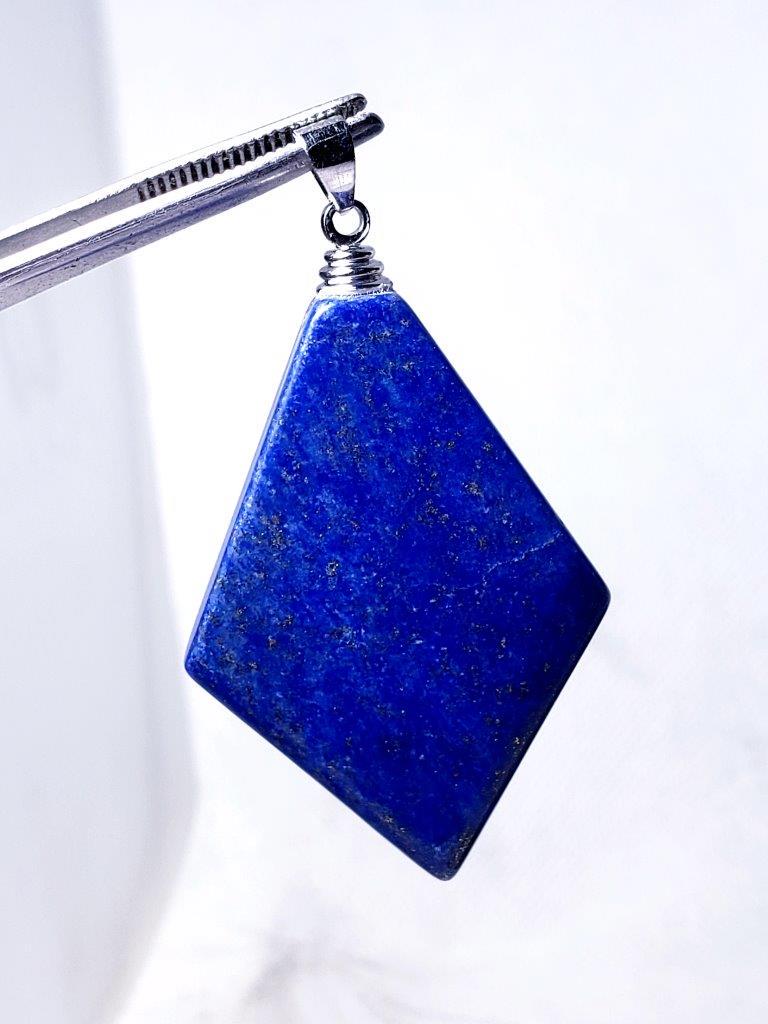Vintage Sterling Silver Lapis Lazuli Pendant: Vintage Sterling Silver Lapis Lazuli Pendant - 56X34X8 mm: Flat-rate of $23.00 to anywhere.shipping rates are determined by Parcel weight and destination.