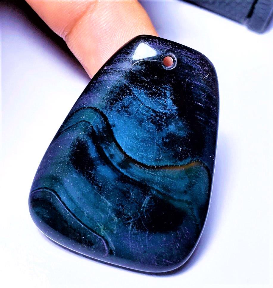 Agate SliCe Pendant (1 of 2)
