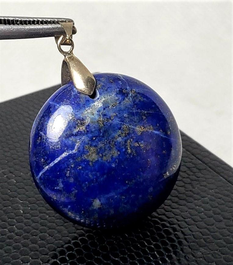 Round Sterling Silver Lapis Lazuli Pendant: Round Sterling Silver Lapis Lazuli Pendant - 33X33X14 mmShipping: $23.00.shipping rates are determined by Parcel weight and destination.