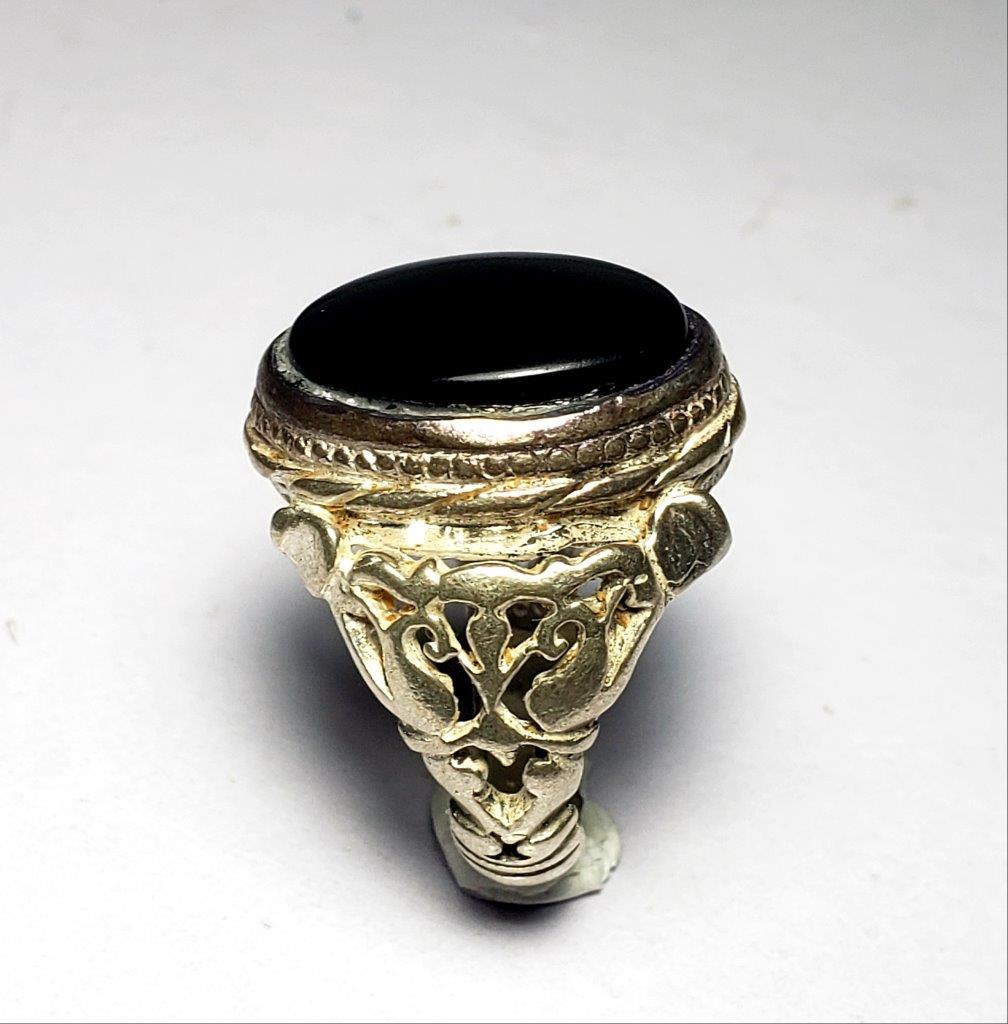 Lovely Black Agate Ring in Silver (1 of 4)
