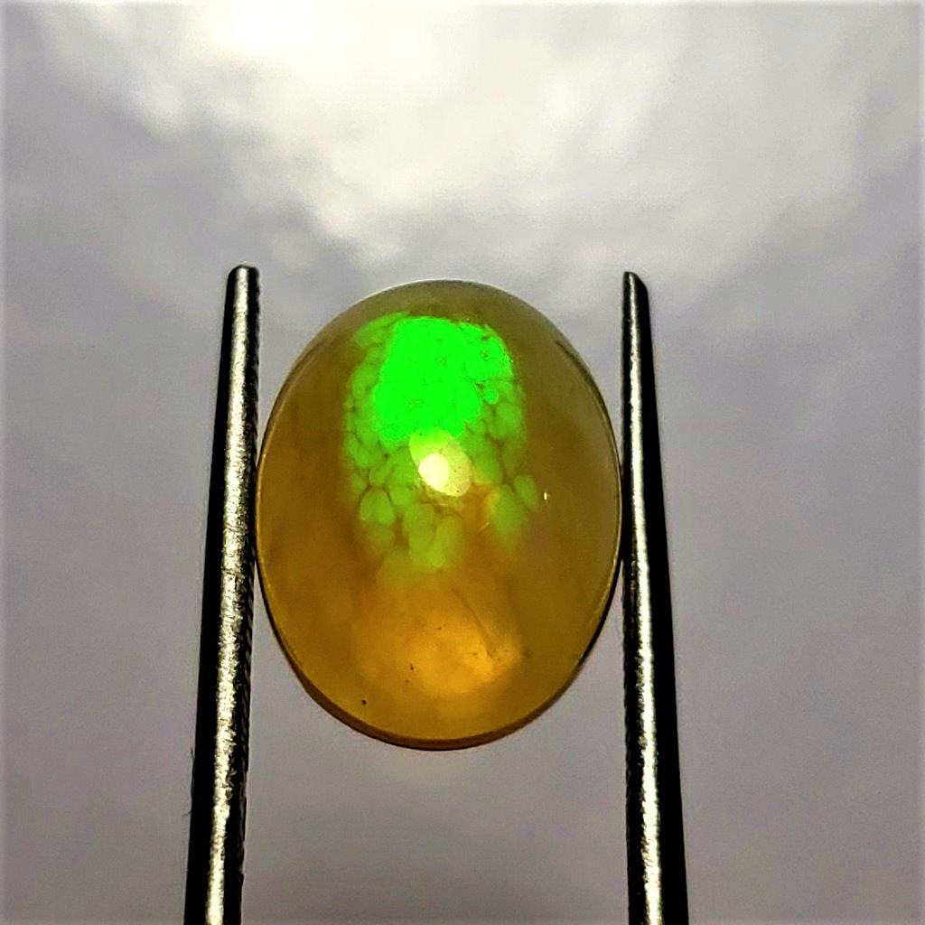 Fire Ethopian Opal Oval Shape - 3.5 Carats (1 of 5)