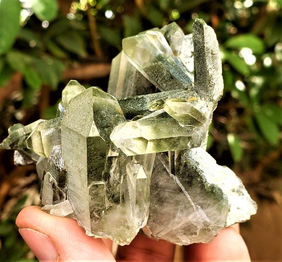Chlorine Quartz Crystals - 157.8 Grams (1 of 4)