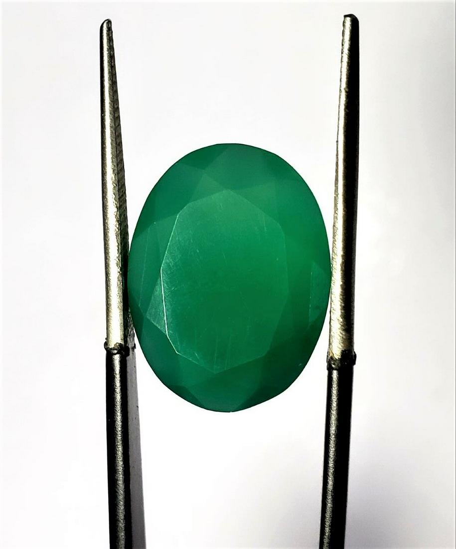 Faceted Emerald Green Chalcedony  - 4 Carats (1 of 2)