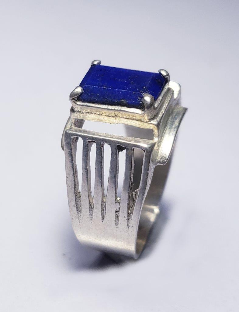 Natural Lapis Cab in Silver ring (1 of 5)