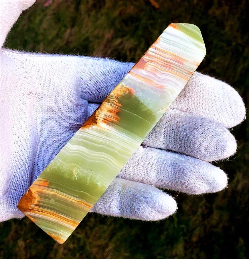 Onix Polished Tower - 198.3 Grams (1 of 2)