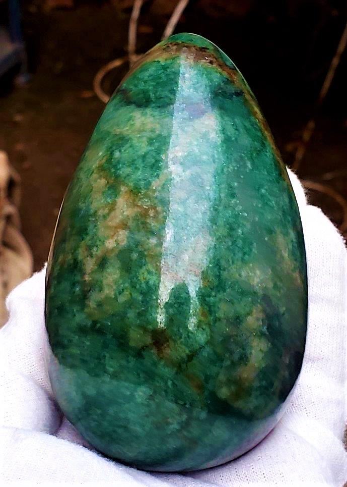 Polished Aventurine Healing Egg - 607 Grams (1 of 4)