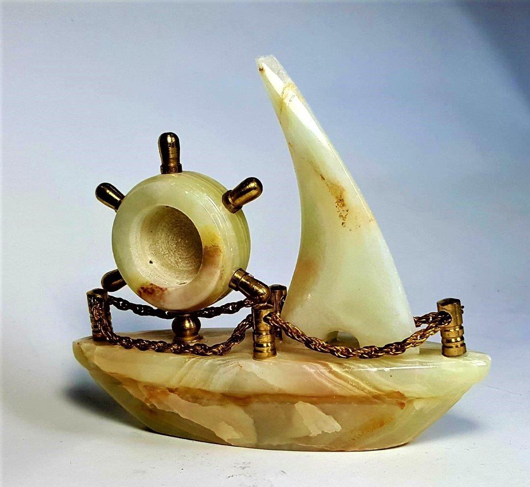 Vinage Onix Ship - HandMade item - 390 Grams: Vinage Onix Ship - HandMade item - 390 Grams Shipping: $45.00. Shipping rates are determined by Parcel weight and destination.