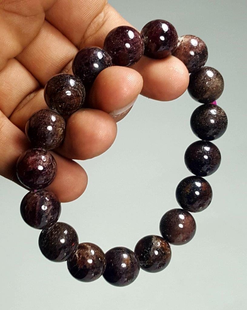 Top Grade A+, Natural GARNET bead bracelet (1 of 2)