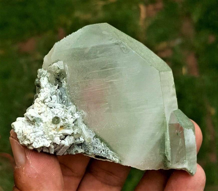 Healing Chlorine Quartz Crystal - 114.9 Grams (1 of 3)
