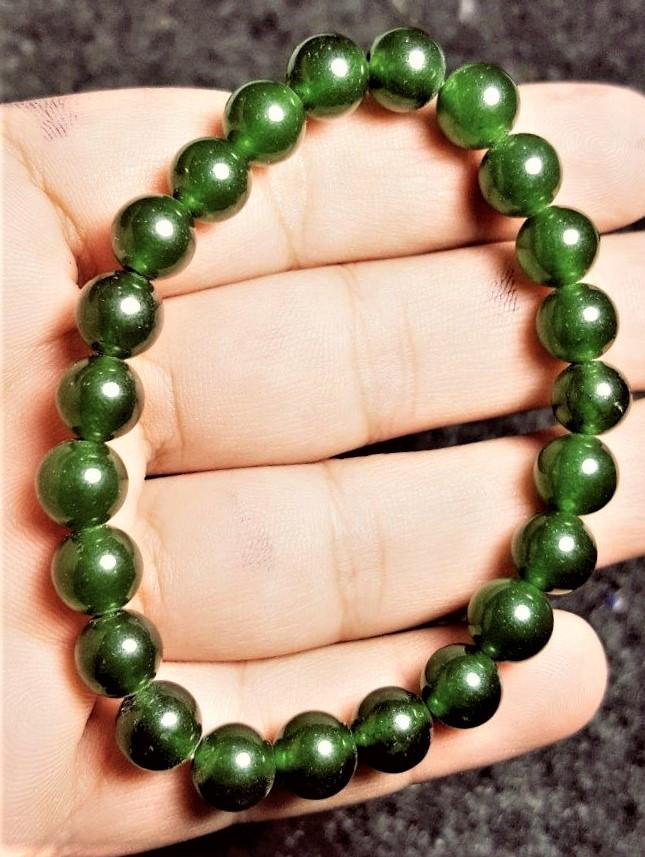 Canadian Jade Bracelet round Beads. Vintage Style: Canadian Jade Bracelet round Beads. Vintage Style Shipping: $23.00. Shipping rates are determined by Parcel weight and destination.