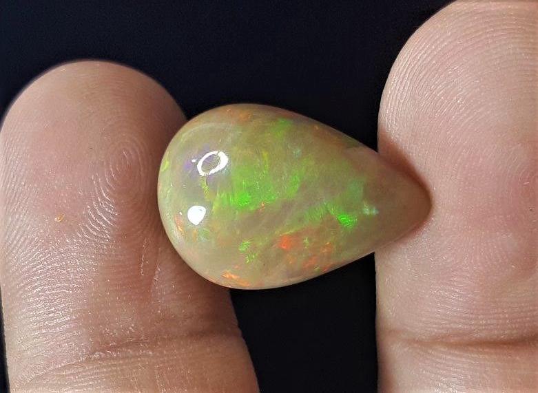 Ethopian Fire Opal - 9.10 Carats (1 of 4)