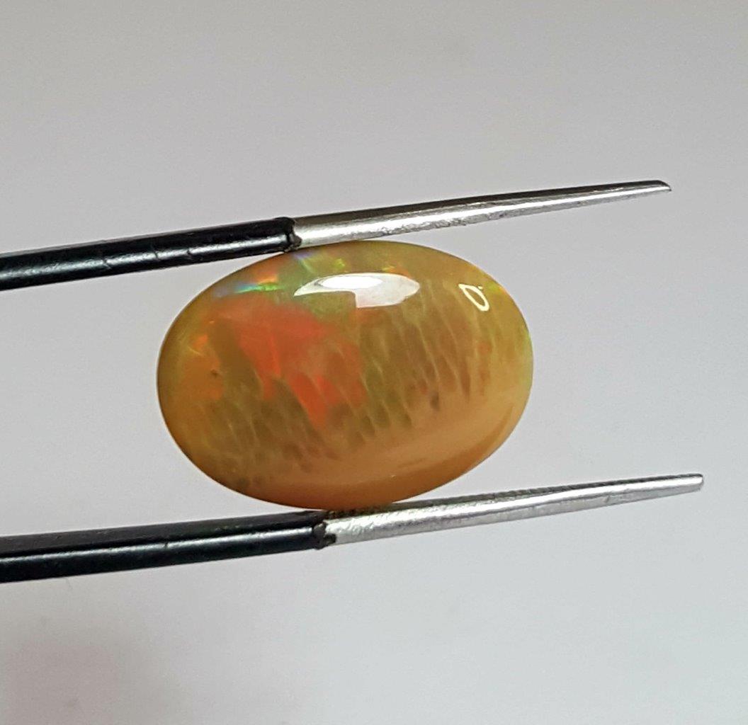 8.60 Carats Fire Opal Gemstone (1 of 4)