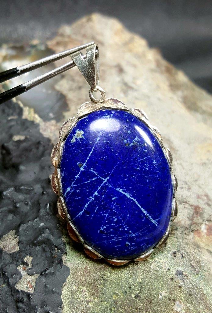 Silver Lapis Pendant: Silver Lapis Pendant, ideal as gift - 44X31X7 mmShipping Rate: $23.00 .shipping rates are determined by Parcel weight and destination.Combined shipping: We offer combine shipping on multiple items pur