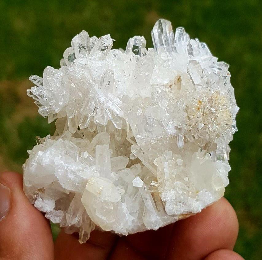 A cluster of transparent Quartz crystals - 124 Grams (1 of 3)