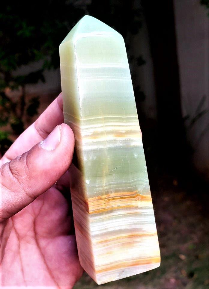 Onix Tower - 195.7 Grams (1 of 2)