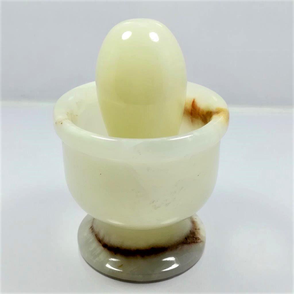 Onyx Decoration Home Decor - 299.3G: Onyx Decoration Home Decor - 299.3G Shipping: $36.00. Shipping rates are determined by Parcel weight and destination.