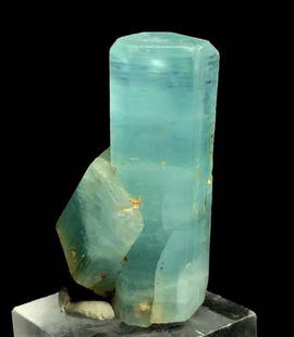 Natural Aquamarine Combined Crystals - 31.5 Grams: Natural Aquamarine Combined Crystals Undamaged - 31.5 Grams 50X25X20 mmShipping Rate: $23.00 .shipping rates are determined by Parcel weight and destination.Combined shipping: We offer combine