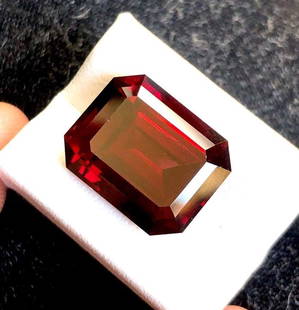 12.20 Carats Flawless Rhodolite Garnet: 12.20 Carats Flawless Rhodolite Garnet - 14X11X8 mmShipping Rate: $15.00 .shipping rates are determined by Parcel weight and destination.Combined shipping: We offer combine shipping on multiple items