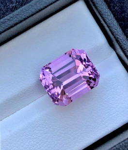 Emerald Cut Pink Kunzite - 13.30 Carats: Emerald Cut Pink Kunzite - 13.30 Carats - 15X11X10 mmShipping Rate: $15.00 .shipping rates are determined by Parcel weight and destination.Combined shipping: We offer combine shipping on multiple