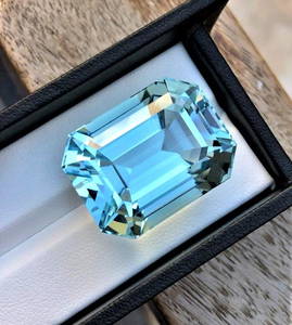 AAA Quality Natural Aquamarine - 58.60 Carats