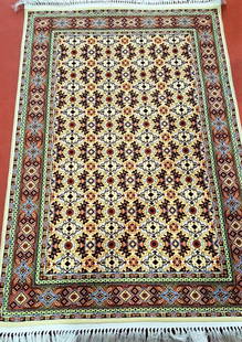 Alta Rug - 3' x 5': Alta Rug - 3' x 5'Shipping rates are determined by Parcel weight and destination.Combined shipping: We offer combine shipping on multiple items purchased to reduce shipping cost.