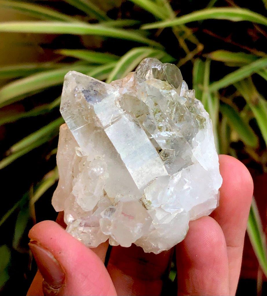 76 Grams Chlorine Quartz Crystals Bunch: 76 Grams Chlorine Quartz Crystals Bunch - 60X60X29 mm Shipping: $23.00. Shipping rates are determined by Parcel weight and destination.