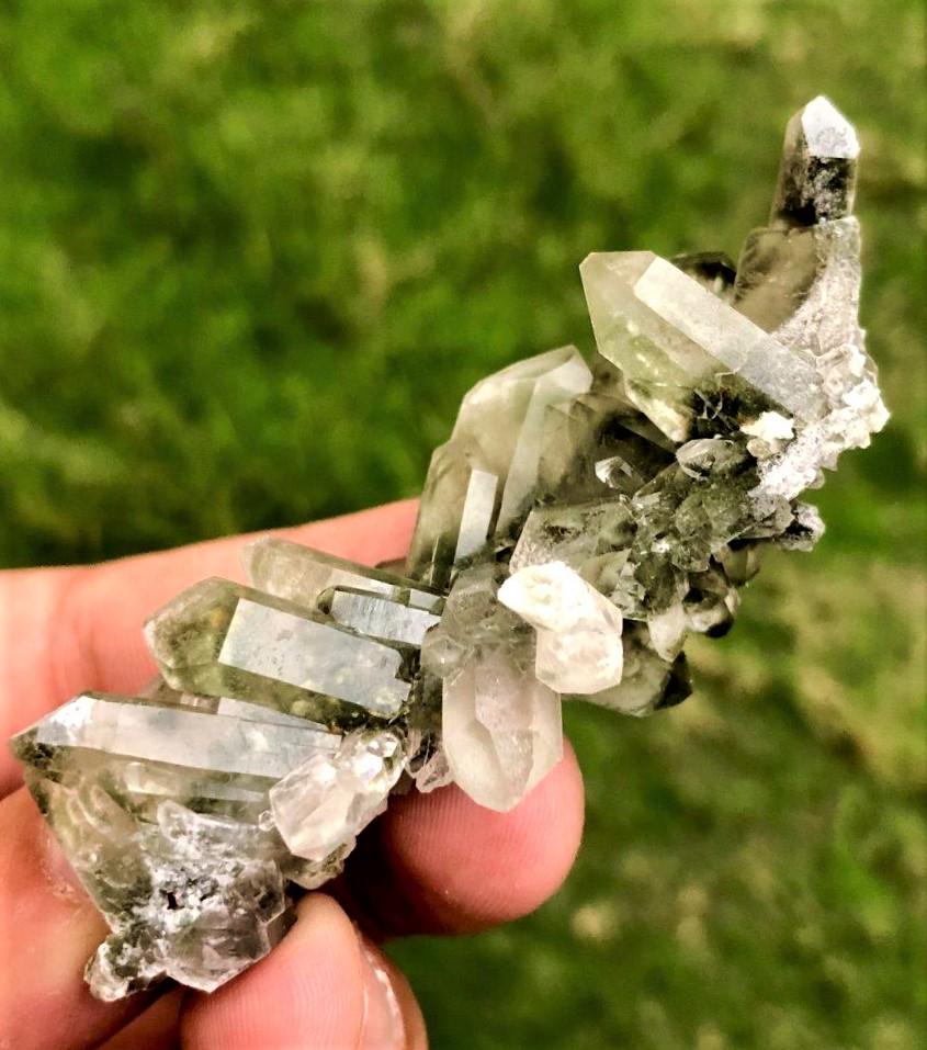 Chlorine Quartz Crystals Cluster - 24 Grams (1 of 4)