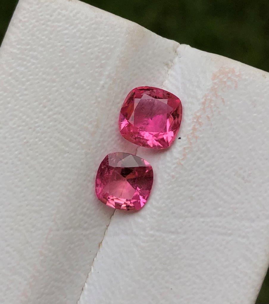 2.20 Carats Paired Pink Tourmalines: 2.20 Carats Paired Pink TourmalinesShipping Rate: $15.00 .shipping rates are determined by Parcel weight and destination.Combined shipping: We offer combine shipping on multiple items purchased to red