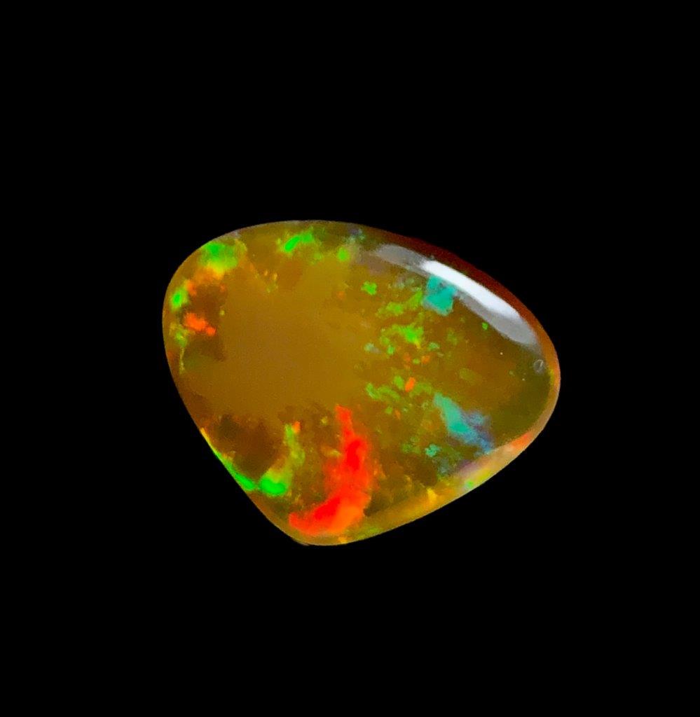 Fire Opal 5.85 Carats 19x15x5 Mm