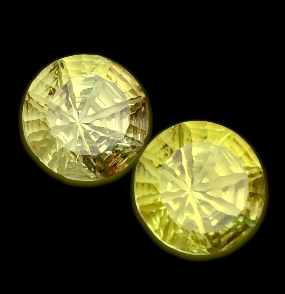 Paired Lemon Quartz - 8.90 Carats - 12X12X7 mm: Paired Lemon Quartz - 8.90 Carats - 12X12X7 mmShipping Rate: $15.00 .shipping rates are determined by Parcel weight and destination.Combined shipping: We offer combine shipping on multiple items purch