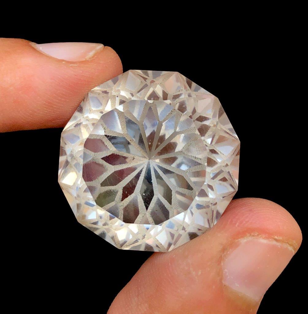 66.20 Carats Flower Cut Golden Quartz - 22X22X18 mm (1 of 2)