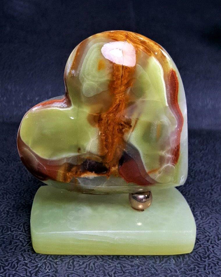 Heart Onix Healing  Clock 202.8 Grams (1 of 3)