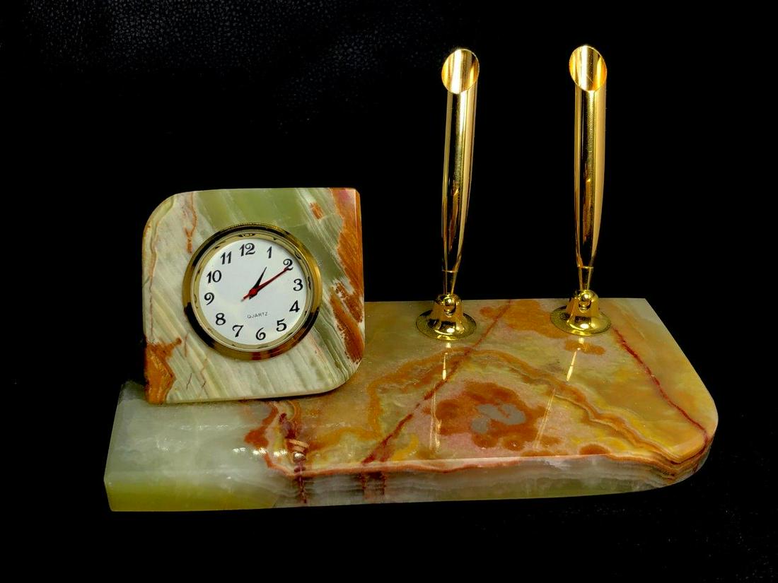 Onyx Table Clock - 540 Grams (1 of 3)