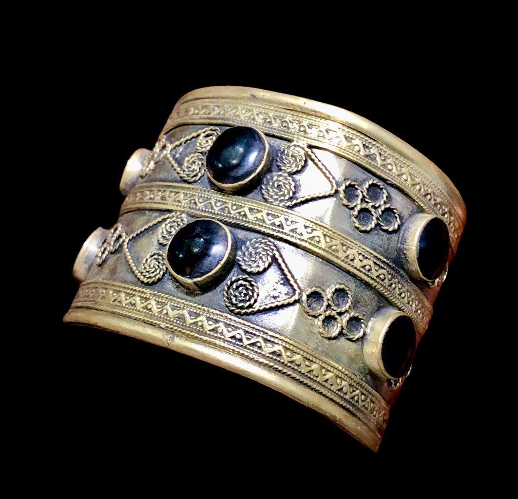 Vintage Feather Charm - Native Egyptian Agate Bracelet (1 of 5)