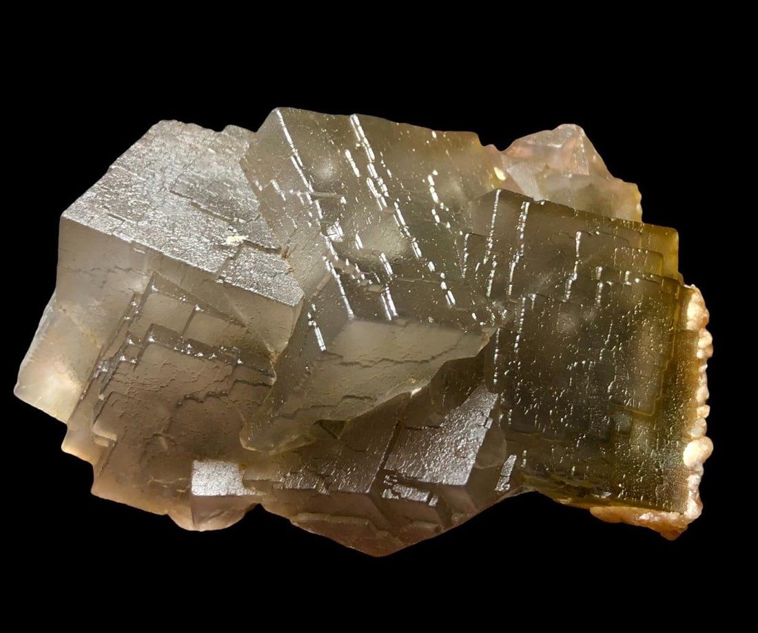 Cubic Rainbow Fluorite Mineral - 240 Grams - 85X52X42 mm: Cubic Rainbow Fluorite Mineral - 240 Grams - 85X52X42 mmShipping Rate: $35.00 .shipping rates are determined by Parcel weight and destination.Combined shipping: We offer combine shipping on multiple i