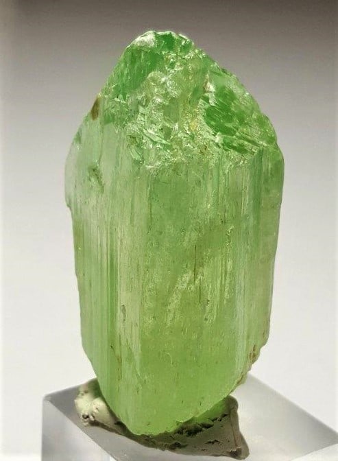 Green Kunzite Green Spodumene - 52.8 Grams: Green Kunzite Green Spodumene - 52.8 GramsShipping Rate: $23.00 .shipping rates are determined by Parcel weight and destination.Combined shipping: We offer combine shipping on multiple items purchased