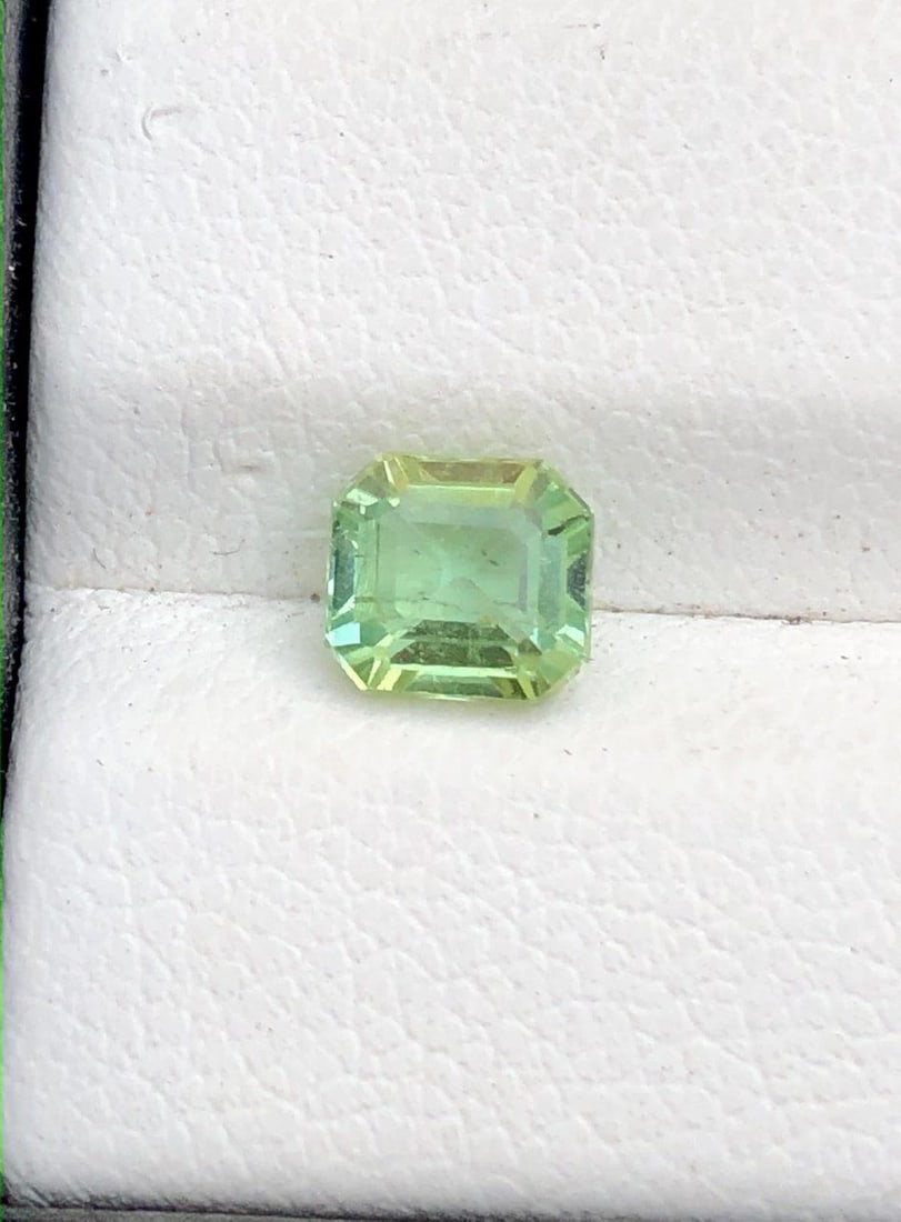 0.80 Carats Green Tourmaline - 5X5X4 mm (1 of 2)