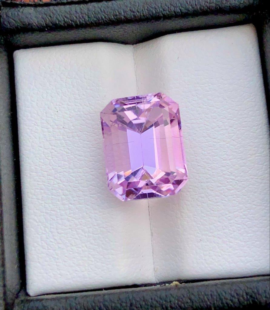 Emerald Cut Pink Kunzite - 8.60 Carats - 13X10X9 mm: Emerald Cut Pink Kunzite - 8.60 Carats - 13X10X9 mmShipping Rate: $15.00 .shipping rates are determined by Parcel weight and destination.Combined shipping: We offer combine shipping on multiple items