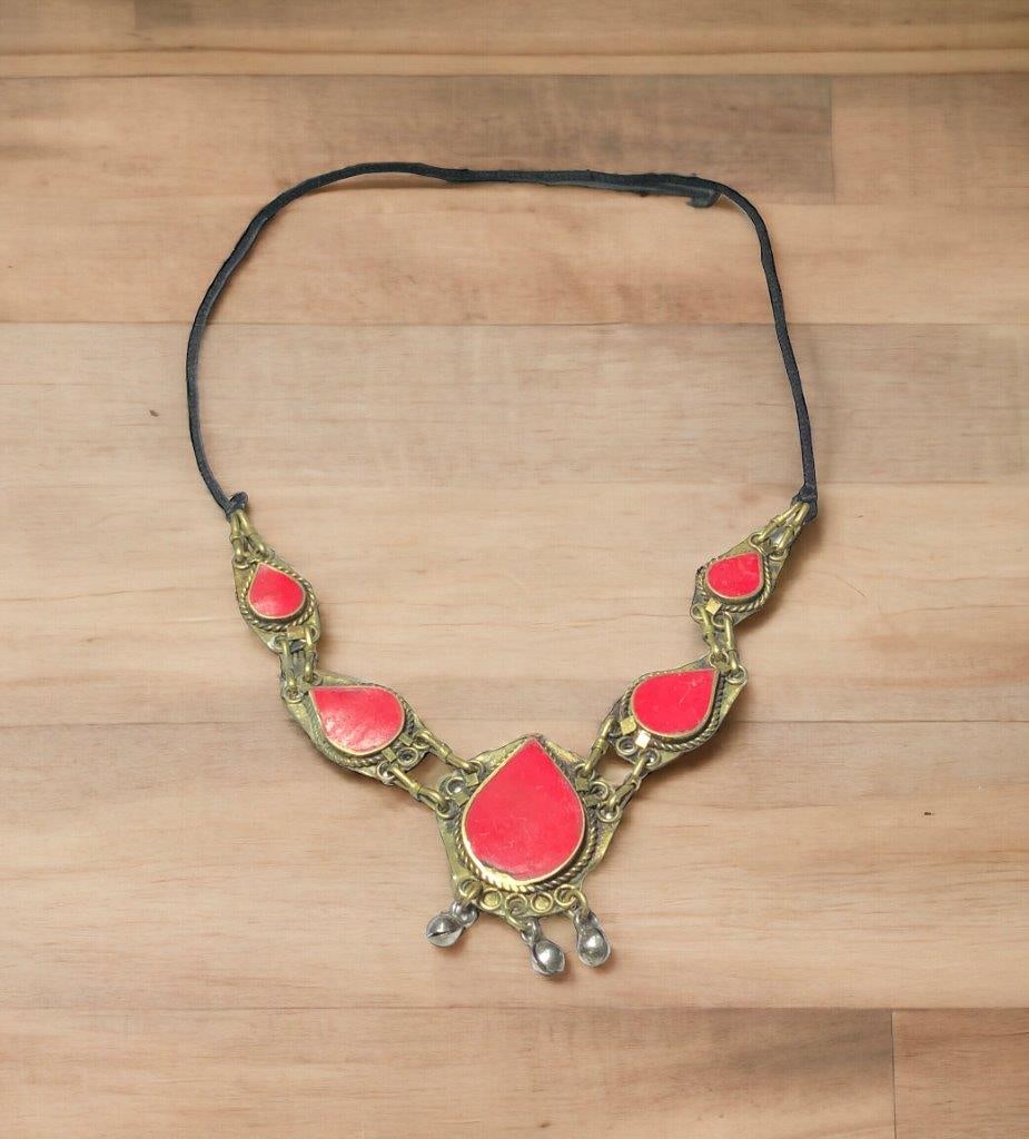 Ethnic necklace / Coral necklace Necklcae Old Fashion Jewelry: Ethnic necklace / Coral necklace Necklcae Old Fashion Jewelry Shipping: $23.00. Shipping rates are determined by Parcel weight and destination.