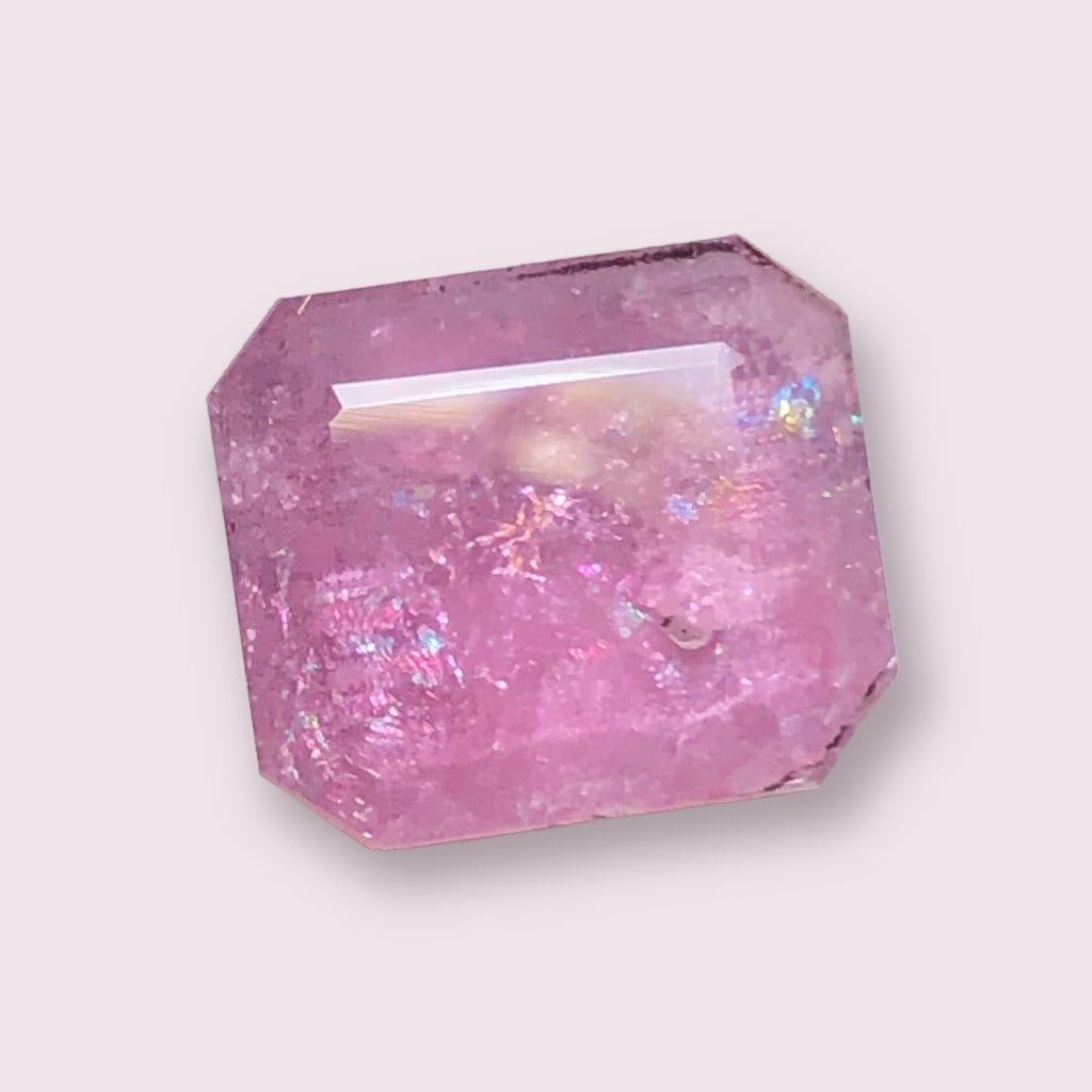Pink Tourmaline - 5.20 Carats - 10X9X6 mm (1 of 3)