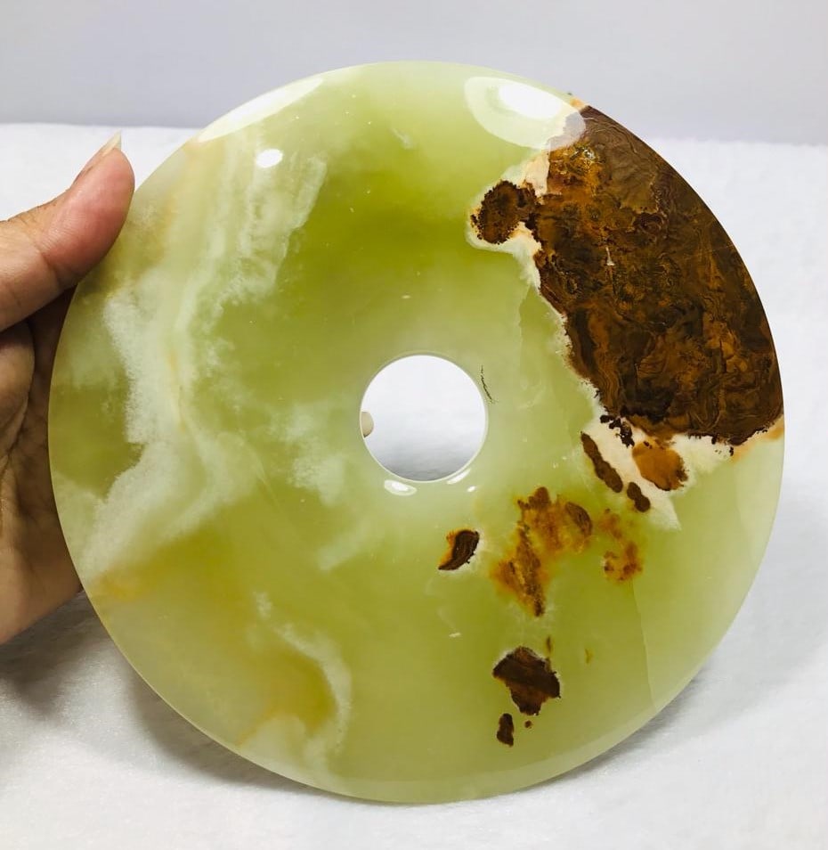 Onyx green disc flat natural onyx disc - 510.1G: Onyx green disc flat natural onyx disc - 154mm - 510.1G Shipping: $23.00. Shipping rates are determined by Parcel weight and destination.