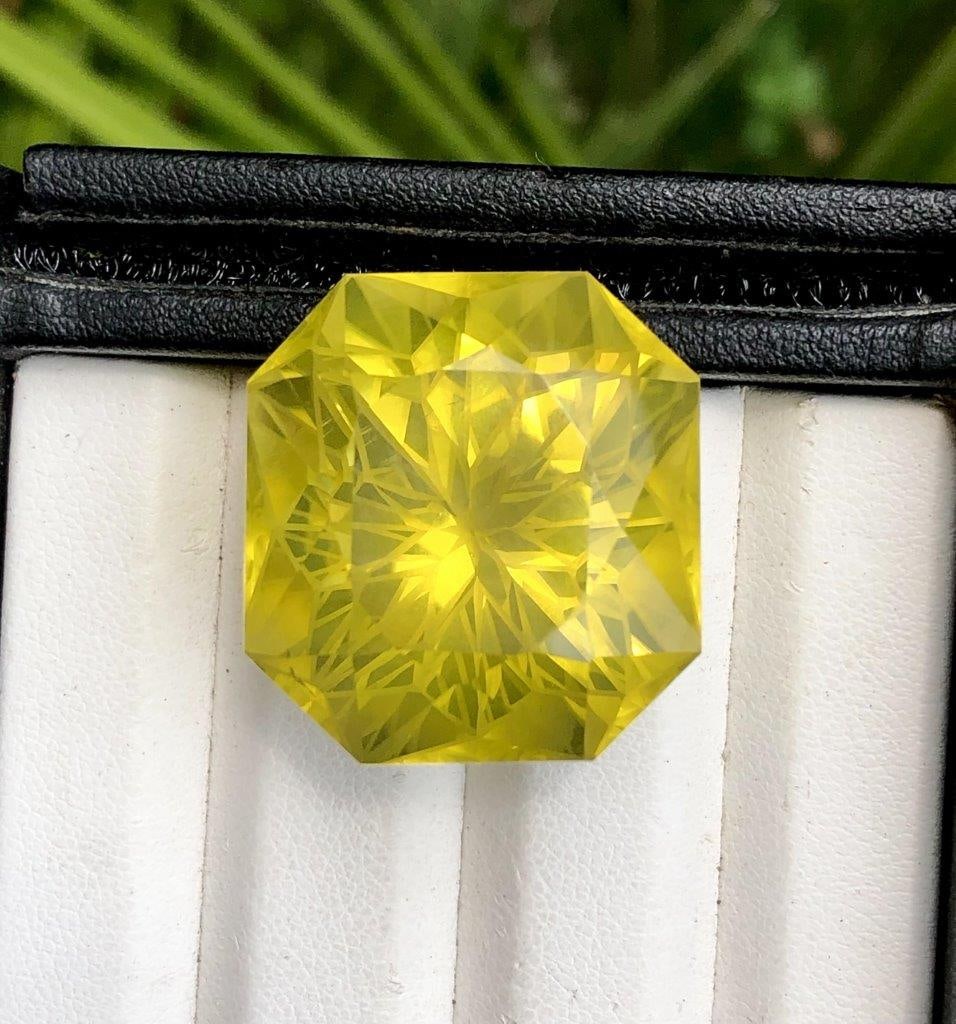 65 Carats AAA Quality Natural Citrine Quartz Gemstone - 24X24X19 mm (1 of 4)