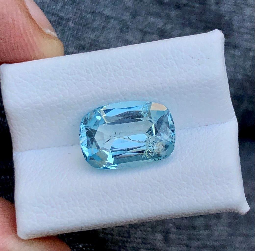 3.70 Carats Santa Maria Aquamarine - 12X8X7 mm: 3.70 Carats Santa Maria Aquamarine - 12X8X7 mmShipping Rate: $15.00 .shipping rates are determined by Parcel weight and destination.Combined shipping: We offer combine shipping on multiple items purch