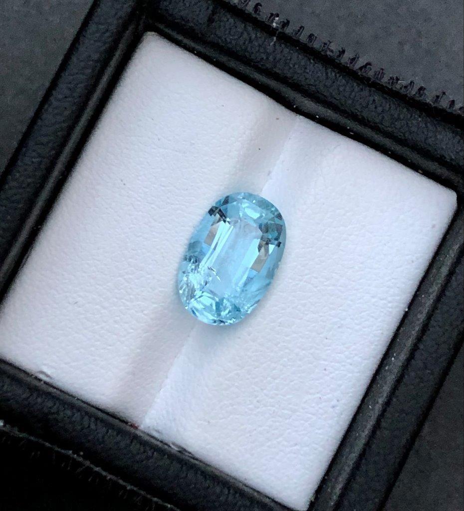 Natural Aquamarine Gemstone, Santa Maria - 3 Carats - 12X8X5 mm: Natural Aquamarine Gemstone, Santa Maria - 3 Carats - 12X8X5 mmShipping Rate: $15.00 .shipping rates are determined by Parcel weight and destination.Combined shipping: We offer combine shipping on mul