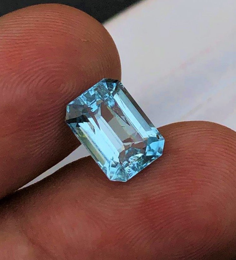 SANTA MARIA AQUAMARINE - 2.90 Carats (1 of 4)